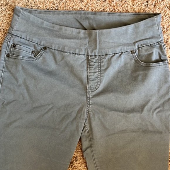 Grey Jeggings - Picture 2 of 5